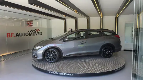 Honda Civic Tourer 2014 - 10750 EUR, 193536 km - AUTO.MOTO.pt - 193536km - foto 13 de 57
