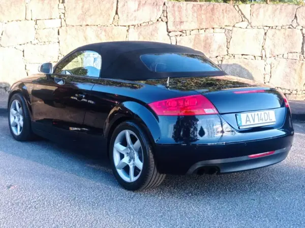Audi TT Roadster 2007 - 12990 EUR, 208000 km - AUTO.MOTO.pt - 208000km - foto 3 de 22