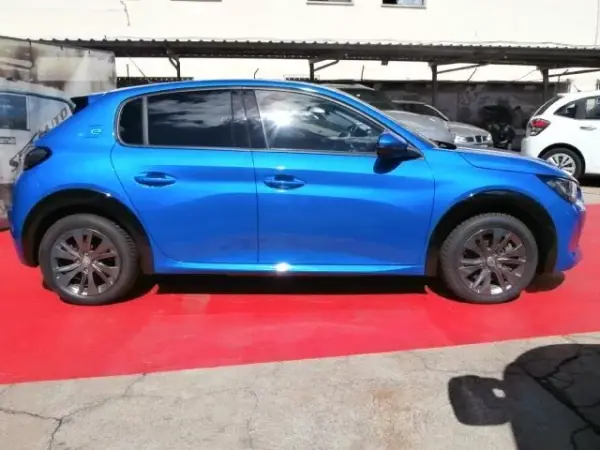 Peugeot e-208 2021 - 18000 EUR, 85265 km - AUTO.MOTO.pt - 85265km - foto 5 de 40