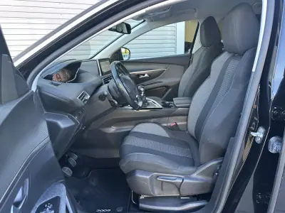 Peugeot 3008 2019 - 14900 EUR, 190000 km - 190000km - foto 33 de 64