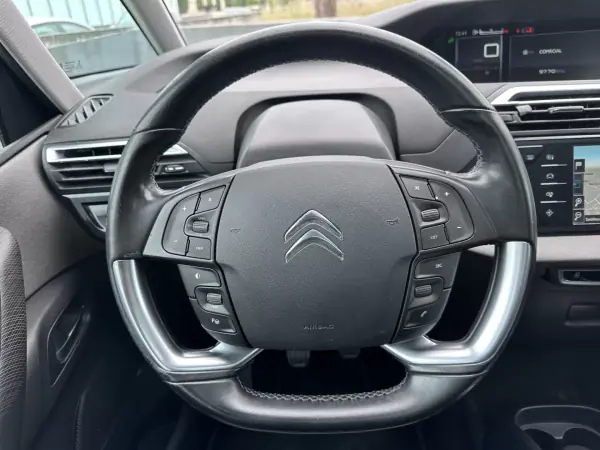 Citroën C4 Picasso 2015 - 9250 EUR, 160000 km - AUTO.MOTO.pt - 160000km - foto 53 de 68