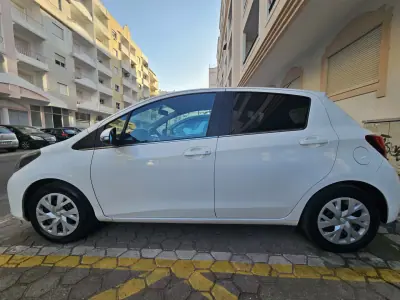 Toyota Yaris 2015 - 9900 EUR, 135279 km - 135279km - foto 9 de 12