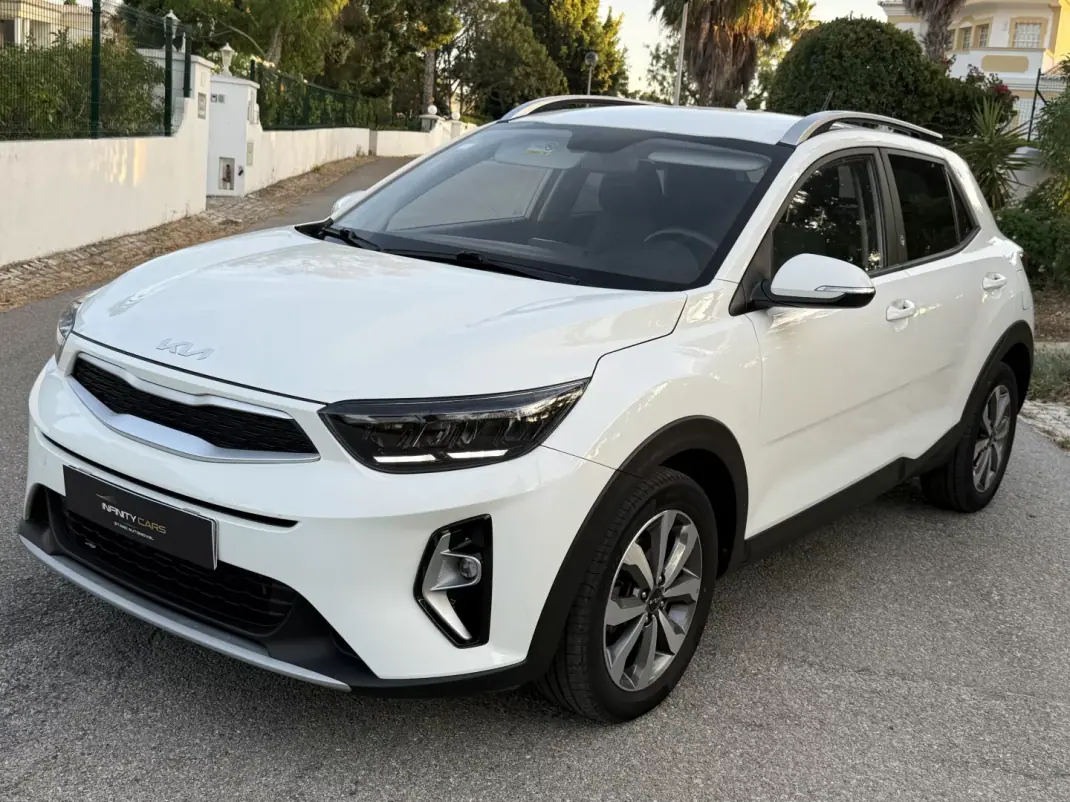 Kia Stonic 2022 - 15999 EUR, 59000 km - AUTO.MOTO.pt - 59000km - foto 2 de 16