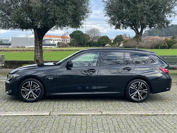 BMW 330 2022 - 36900 EUR, 97000 km - AUTO.MOTO.pt - 97000km - foto 9 de 48