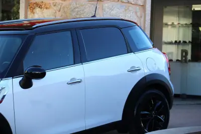 MINI Countryman 2011 - 12450 EUR, 201000 km - 201000km - foto 10 de 39