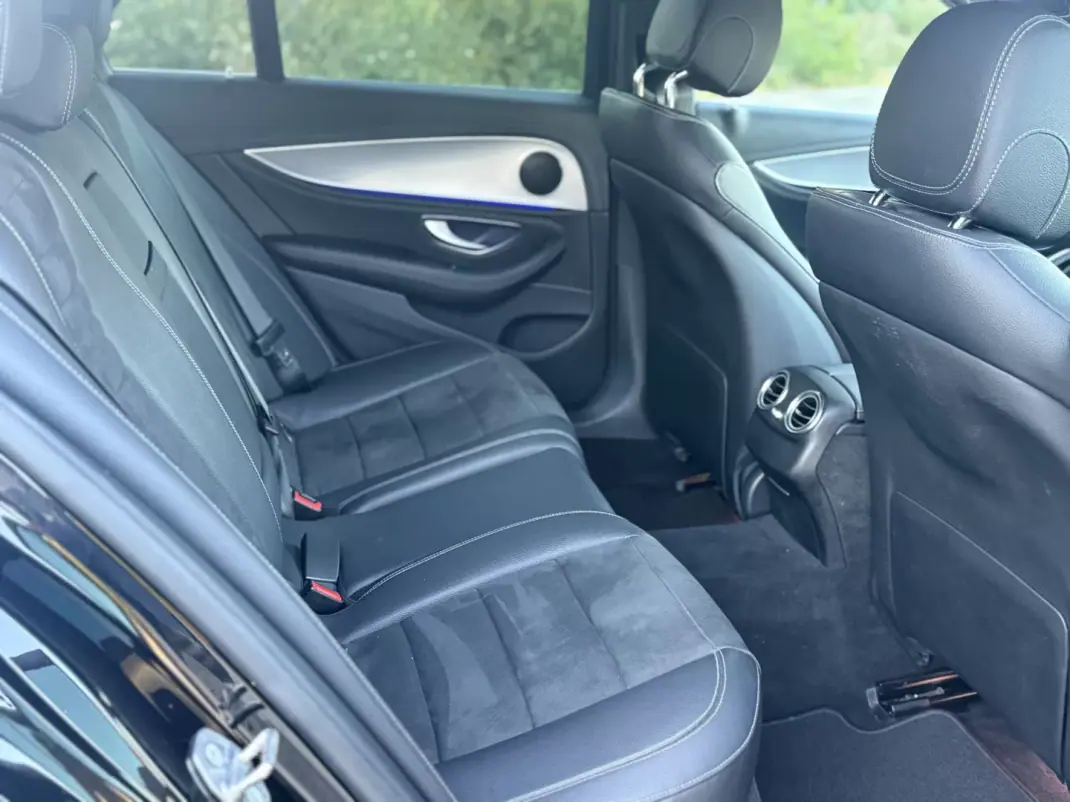 Mercedes-Benz E 220 2017 - 28999 EUR, 60000 km - AUTO.MOTO.pt - 60000km - foto 17 de 24