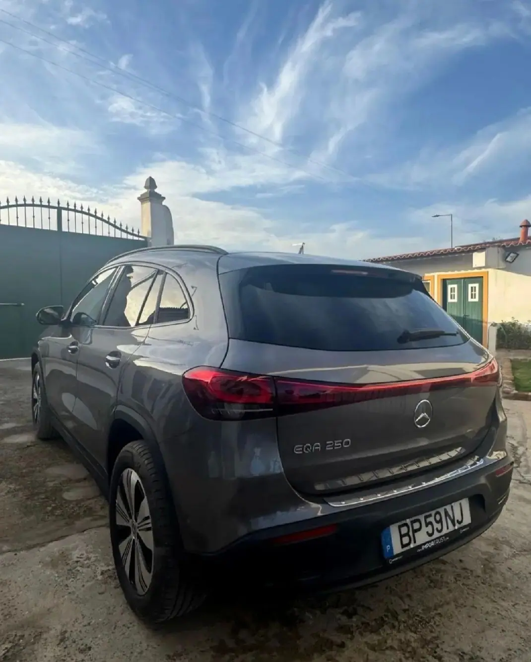 Mercedes-Benz EQA 2023 - 33000 EUR, 51000 km - 51000km - foto 5 de 13
