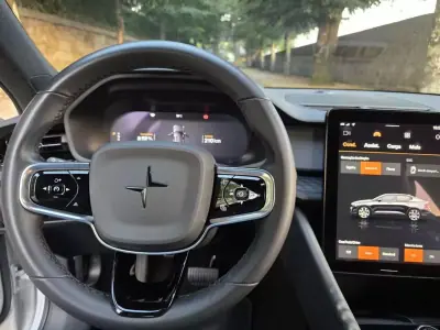 Polestar 2 2022 - 28499 EUR, 87850 km - 87850km - foto 6 de 47