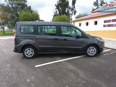 Ford Tourneo Connect 2020 - 19980 EUR, 108000 km - AUTO.MOTO.pt - 108000km - foto 7 de 31