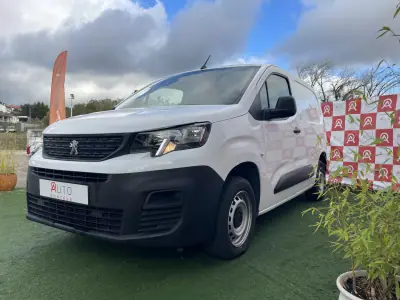 Peugeot Partner 1.5 BlueHDi Pro Standard 2021 - 14490 EUR, 121725 km - AUTO.MOTO.pt - 121725km - foto 5 de 17