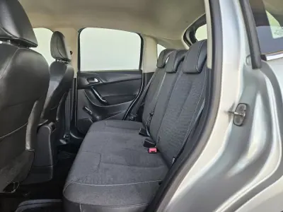 Citroën C3 2015 - 8990 EUR, 112000 km - AUTO.MOTO.pt - 112000km - foto 6 de 11