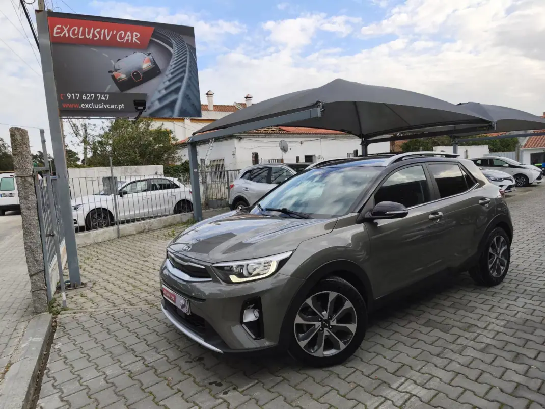 Kia Stonic 2019 - 15900 EUR, 32000 km - AUTO.MOTO.pt - 32000km - foto 1 de 15