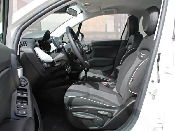 Fiat 500X 2019 - 13900 EUR, 122366 km - AUTO.MOTO.pt - 122366km - foto 10 de 22