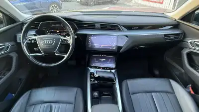 Audi e-tron 2019 - 27990 EUR, 99000 km - AUTO.MOTO.pt - 99000km - foto 21 de 33