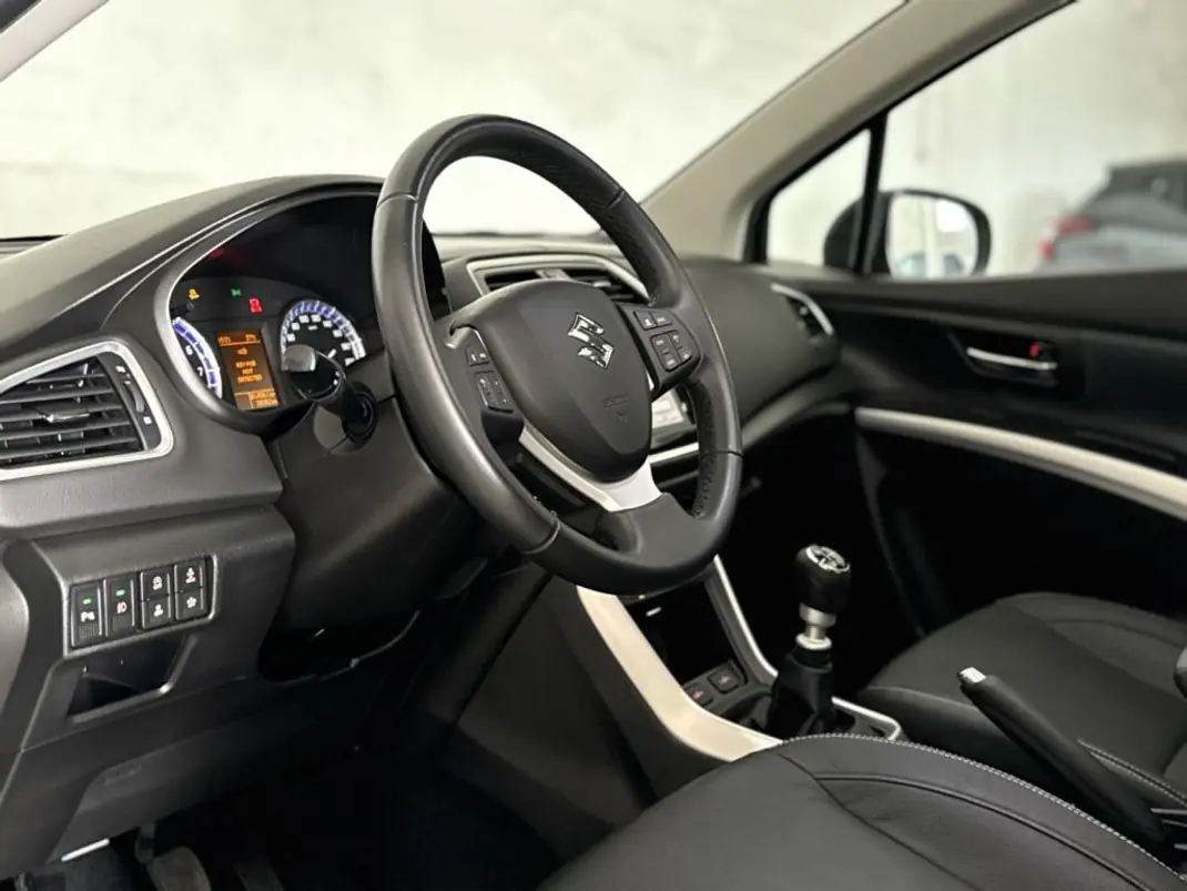 Suzuki S-Cross 2021 - 20950 EUR, 28342 km - AUTO.MOTO.pt - 28342km - foto 6 de 46