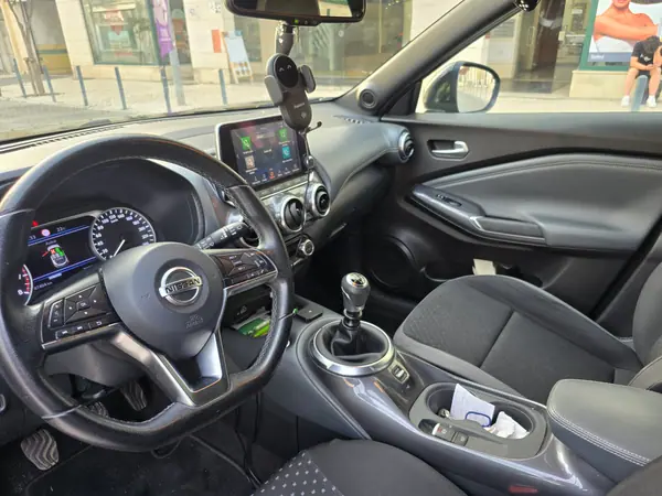 Nissan Juke 2021 - 14500 EUR, 90000 km - AUTO.MOTO.pt - 90000km - foto 6 de 9