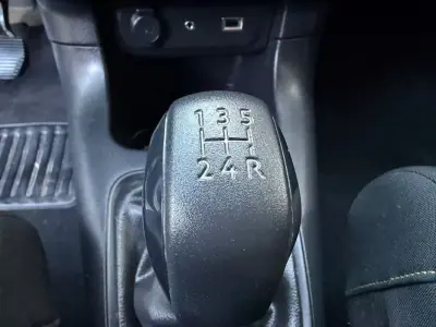 Citroën C3 2018 - 9250 EUR, 35168 km - AUTO.MOTO.pt - 35168km - foto 27 de 44