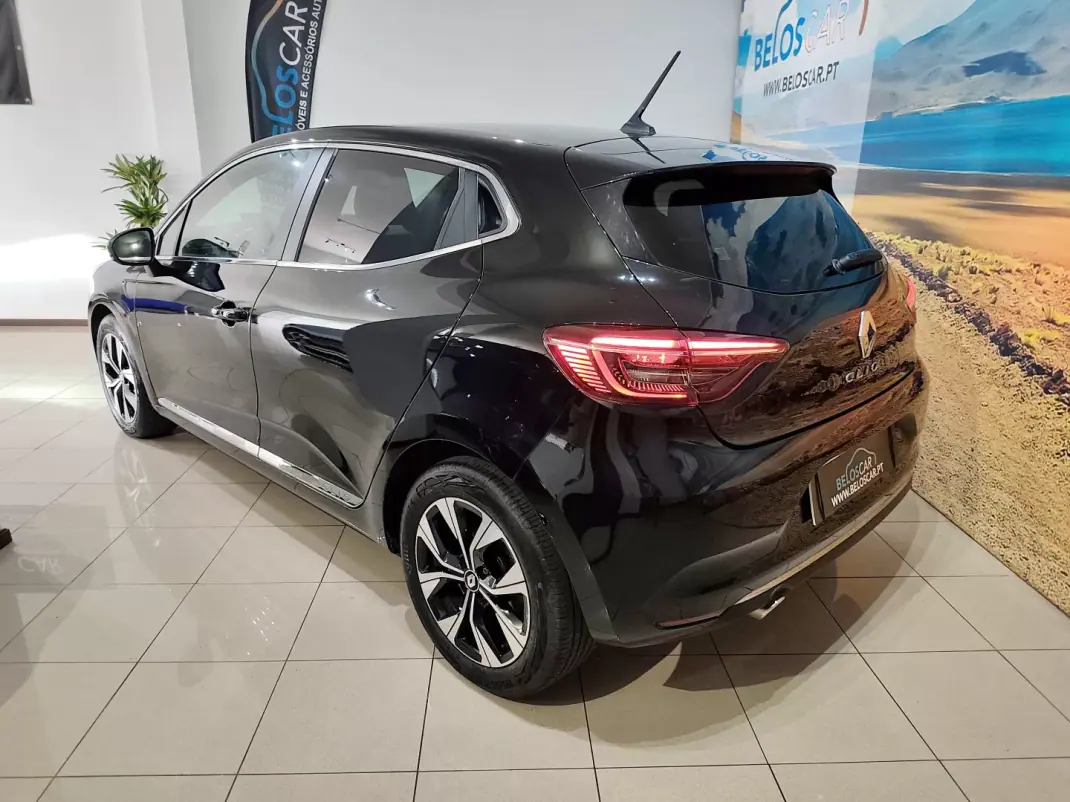 Renault Clio 2020 - 13990 EUR, 77000 km - AUTO.MOTO.pt - 77000km - foto 8 de 27