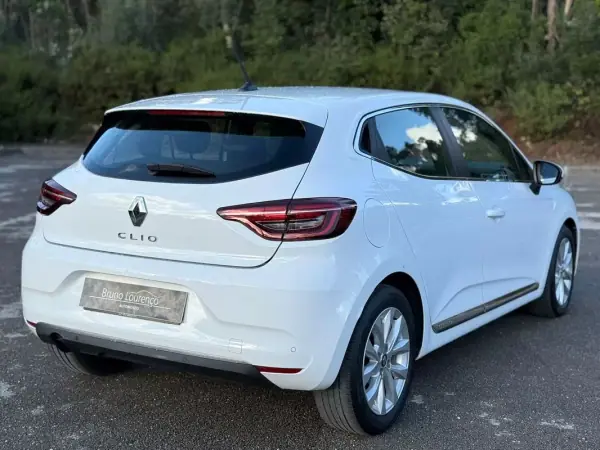 Renault Clio 2020 - 11900 EUR, 158151 km - AUTO.MOTO.pt - 158151km - foto 18 de 20