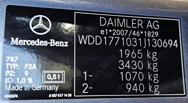 Mercedes-Benz A 180 Limousine 2019 - 26500 EUR, 154000 km - AUTO.MOTO.pt - 154000km - foto 11 de 31