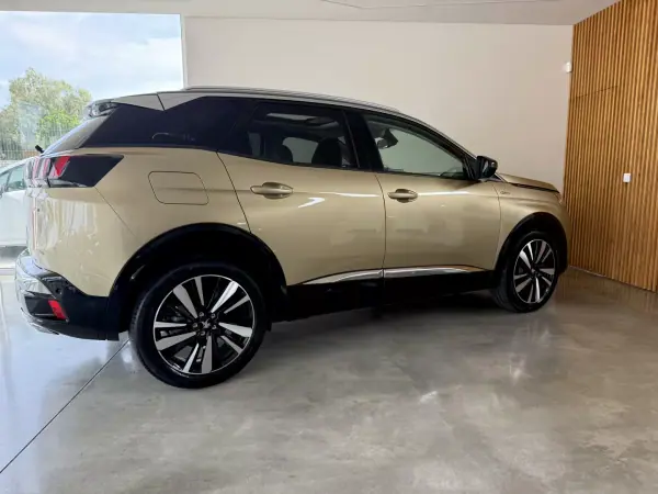 Peugeot 3008 2017 - 18500 EUR, 155000 km - AUTO.MOTO.pt - 155000km - foto 19 de 112