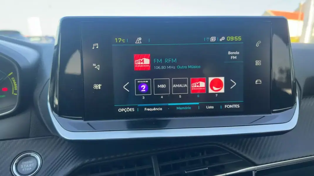 Peugeot e-208 2021 - 16900 EUR, 40000 km - AUTO.MOTO.pt - 40000km - foto 20 de 22