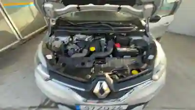 Renault Captur 2019 - 13249 EUR, 125000 km - AUTO.MOTO.pt - 125000km - foto 14 de 16