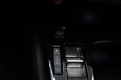 Peugeot 308 2023 - 25800 EUR, 55300 km - AUTO.MOTO.pt - 55300km - foto 18 de 25
