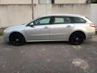 Peugeot 508 SW 2014 - 8500 EUR, 234400 km - 234400km - foto 10 de 15