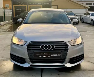 Audi A1 Sportback 2015 - 13490 EUR, 189500 km - AUTO.MOTO.pt - 189500km - foto 11 de 30