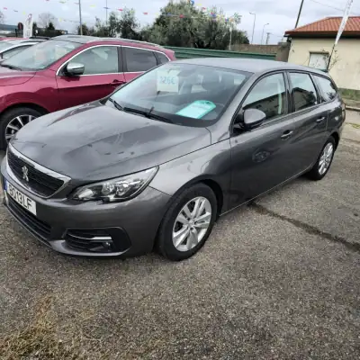 Peugeot 308 SW 2020 - 12850 EUR, 149365 km - AUTO.MOTO.pt - 149365km - foto 2 de 11