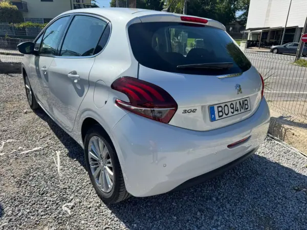 Peugeot 208 1.2 2018 Gasolina