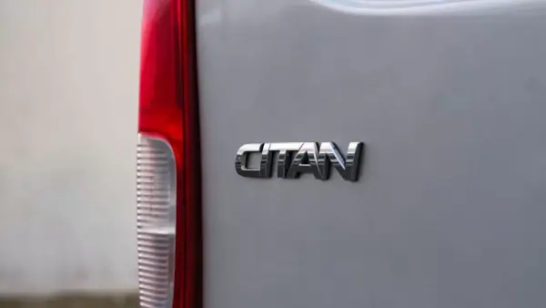 Mercedes-Benz Citan 2019 - 16500 EUR, 160000 km - 160000km - foto 21 de 28
