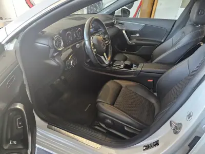 Mercedes-Benz CLA 250 2021 - 30000 EUR, 77000 km - AUTO.MOTO.pt - 77000km - foto 11 de 15