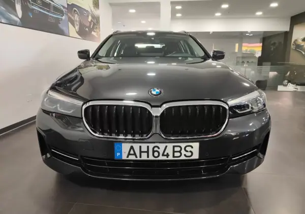 BMW 520 2021 - 28750 EUR, 95000 km - AUTO.MOTO.pt - 95000km - foto 2 de 51