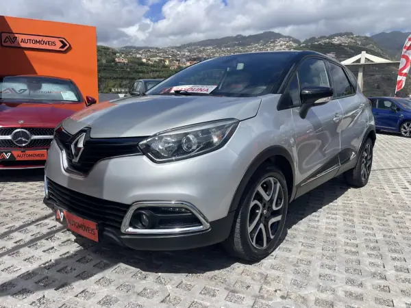 Renault Captur 0.9 TCE Exclusive 2015 Gasolina