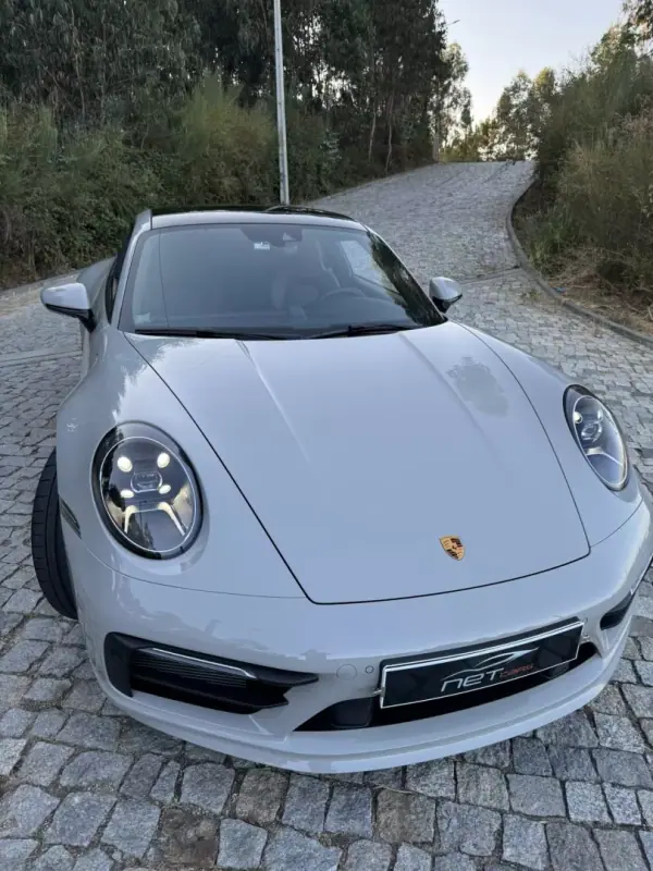 Porsche 911 2021 - 199950 EUR, 12377 km - AUTO.MOTO.pt - 12377km - foto 10 de 25