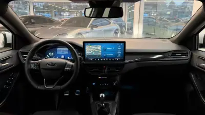 Ford Focus 2025 - 22990 EUR, 11701 km - AUTO.MOTO.pt - 11701km - foto 29 de 35