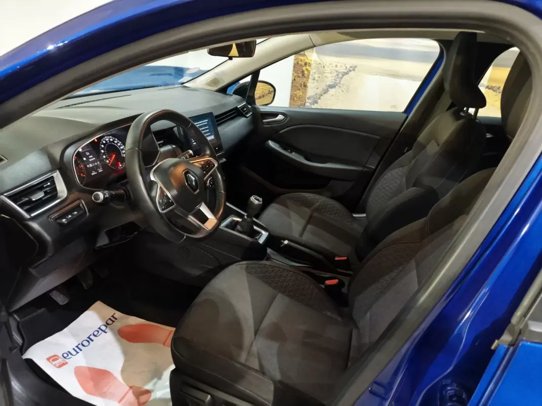 Renault Clio 2021 - 13350 EUR, 87000 km - AUTO.MOTO.pt - 87000km - foto 10 de 25