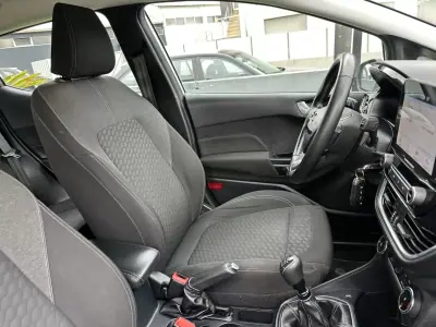 Ford Fiesta 2022 - 12900 EUR, 120000 km - AUTO.MOTO.pt - 120000km - foto 56 de 57