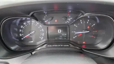 Citroën Berlingo 2022 - 14450 EUR, 77000 km - AUTO.MOTO.pt - 77000km - foto 17 de 24