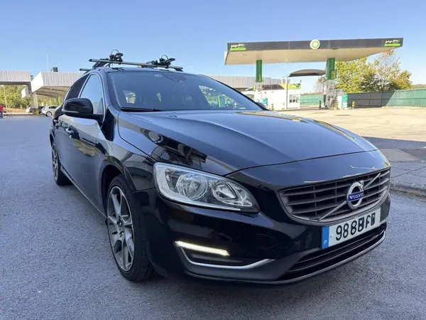 Volvo V60 2016 — foto 2 de 15
