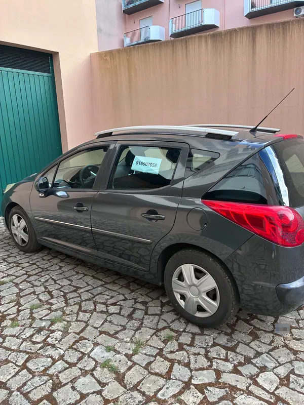 Peugeot 207 2012