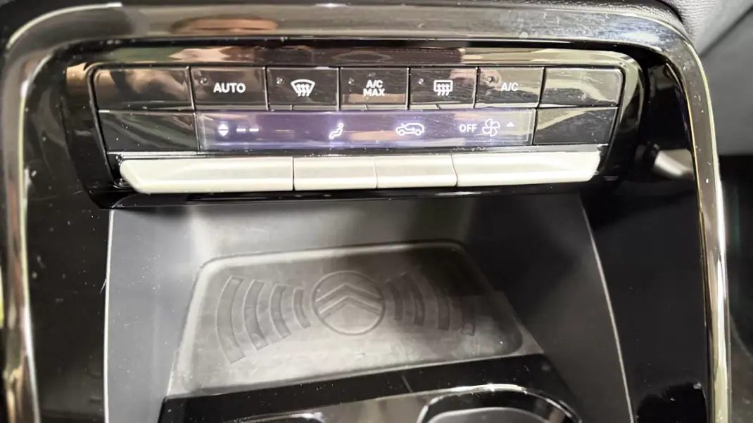 Citroën e-C3 2025 - 21500 EUR, 8295 km - AUTO.MOTO.pt - 8295km - foto 20 de 28