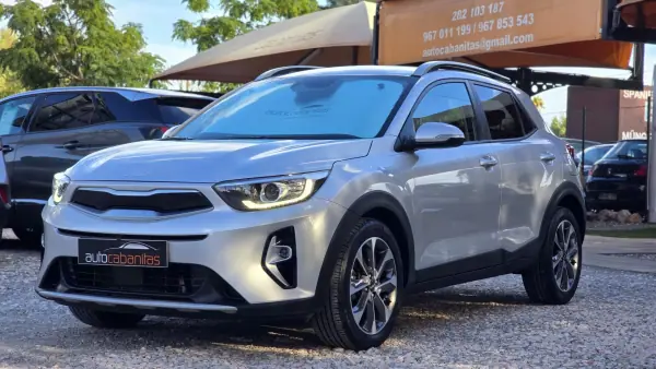 Kia Stonic 2024 - 19750 EUR, 21740 km - 21740km - foto 4 de 23