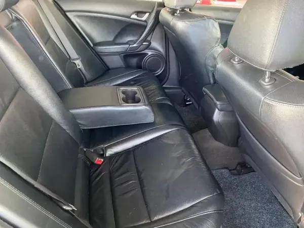 Honda Accord 2009 - 9250 EUR, 266508 km - AUTO.MOTO.pt - 266508km - foto 33 de 34