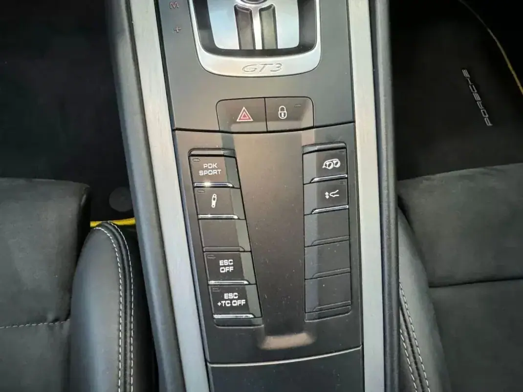 Porsche 911 2015 - 159000 EUR, 49000 km - AUTO.MOTO.pt - 49000km - foto 20 de 21