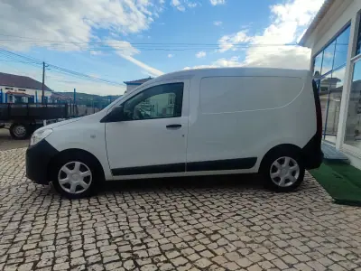 Dacia Dokker 2020 - 10900 EUR, 61000 km - AUTO.MOTO.pt - 61000km - foto 5 de 20