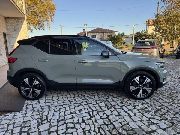 Volvo XC 40 2021 - 29500 EUR, 116000 km - AUTO.MOTO.pt - 116000km - foto 5 de 51