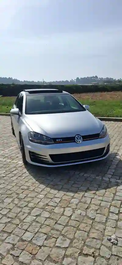 Volkswagen Golf 2016 - 22990 EUR, 153000 km - foto 1 de 15